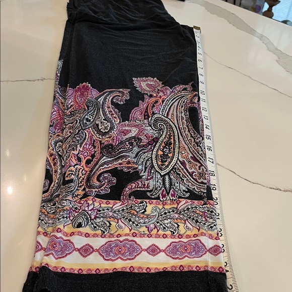 Soma pajamas, 4 pieces. 1!Long sleeve & 1 sleeveless. Pants, pockets & elastic - Picture 15 of 15